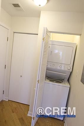 5th image of 7611 N Bosworth Ave APT 3