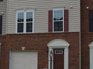 22861 Chestnut Oak Ter, Sterling, VA 20166