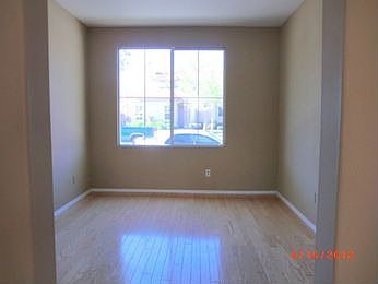 2nd image of 225 Shoshone St