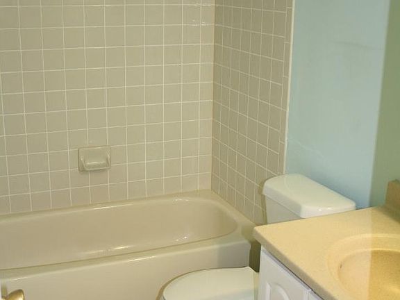 5th image of 110 Sandybrooke Dr