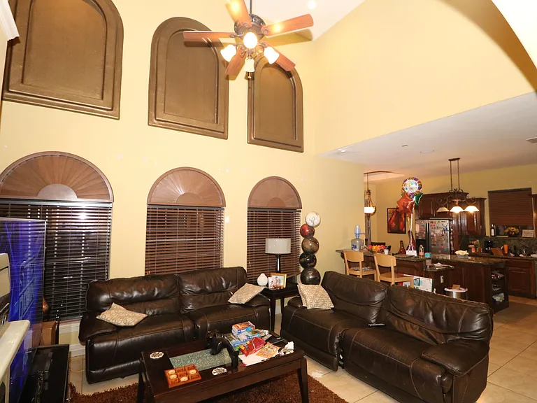 Living Room W 22 ft Ceilings