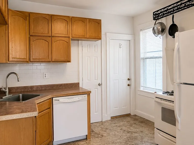 318 Beach 92nd St #1 — Photo 3