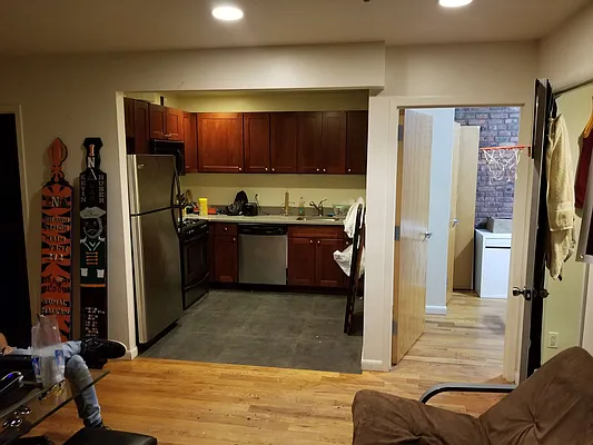 Rented by Helm Management | media 4