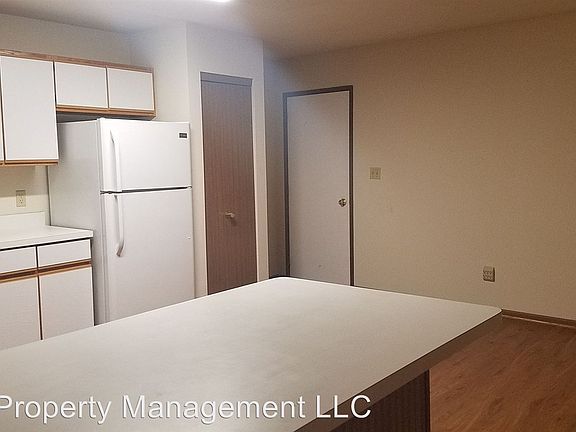 5th image of 1036B W Hillview Dr APT 103