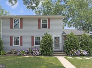 5208 8th Rd N, Arlington, VA 22205