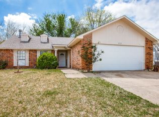 2114 Pennington Dr, Arlington, TX 76014