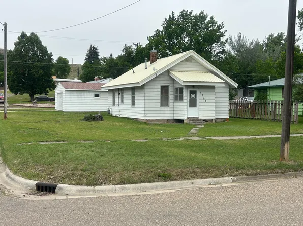 1702 Chouteau St, Fort Benton, MT 59442