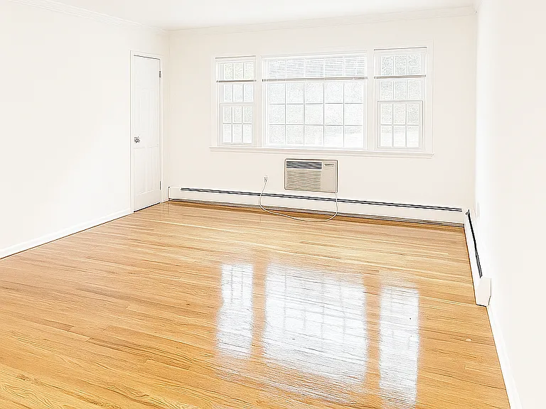 345 Claremont Ave #16 — Photo 2