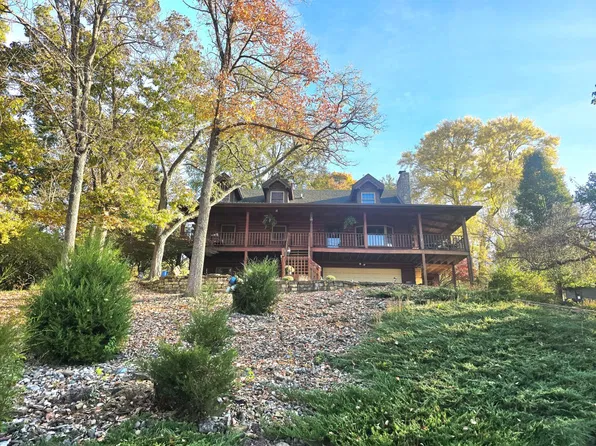 20200 Longview Dr, Lawrenceburg, IN 47025
