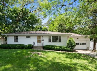 236 Healy St, Elgin, IL 60120