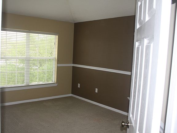 4th image of 5242 Blue Roan Way