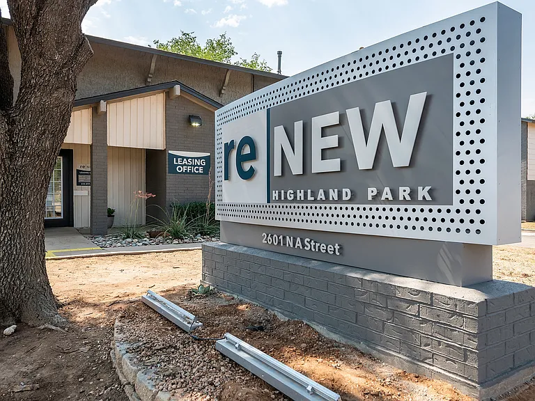 ReNew Highland Park — Photo 20