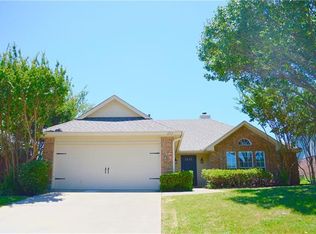 2513 Bauer Dr, Denton, TX 76207