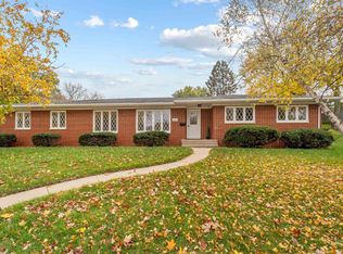 2107 Touchae St, Waterloo, IA 50702