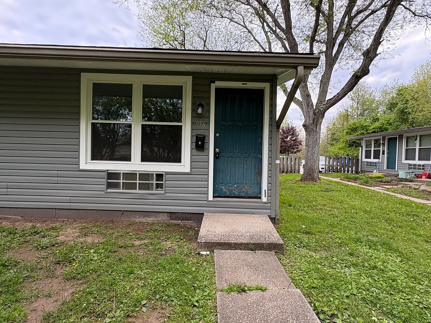 Updated Studio-Style Home in Kent with Water, Sewer & Trash Included! — Photo 2