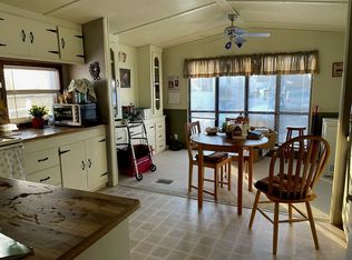 700 W Alta Vista Ave TRAILER 104, Ottumwa, IA 52501