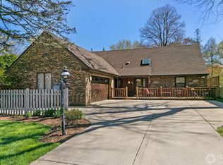 2201 Walters Ave, Northbrook, IL