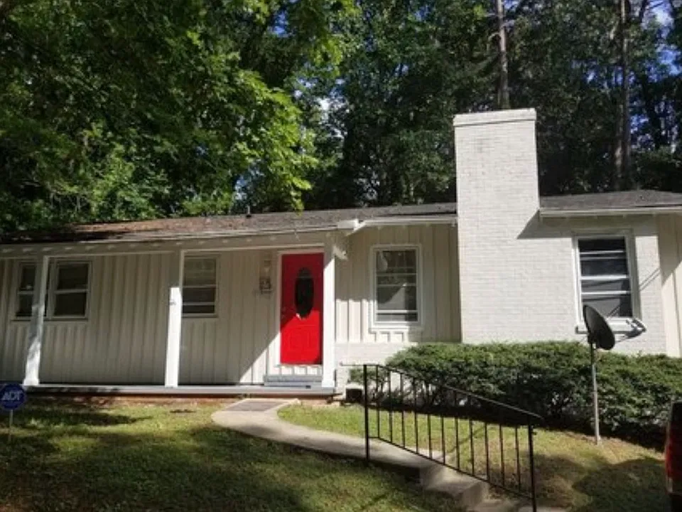 105 Mauney Cir