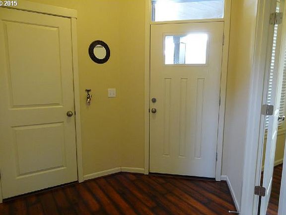 3rd image of 7621 NE 60th Way