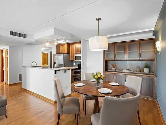 3rd image of 1920 S 1st St APT 2102