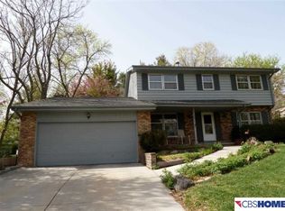 16413 Pierce St, Omaha, NE 68130