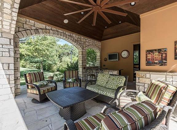 2nd image of 9608 Leaning Rock Cir