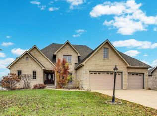 8910 Doubletree Dr, Winfield, IN 46307