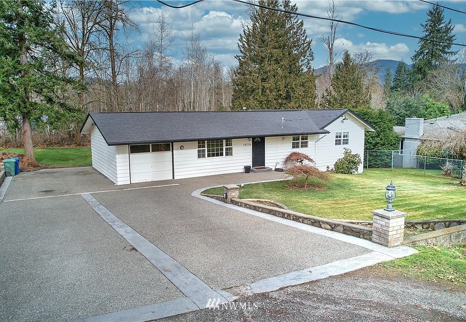 Stunning Home in Issaquah School District