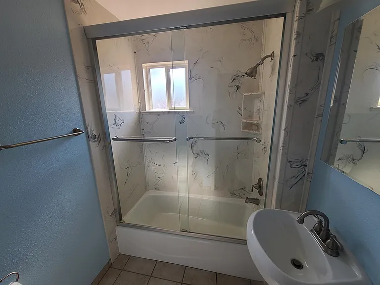 381A Elizabeth Ct — Photo 5