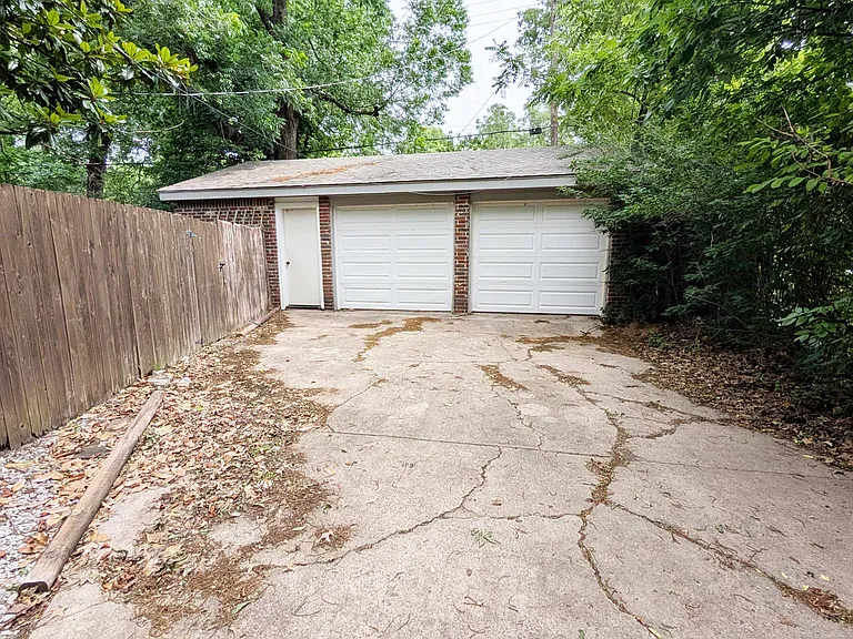 2207 NW 19th St — Photo 17