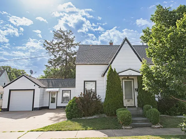 462 Saint Charles St, Winona, MN 55987