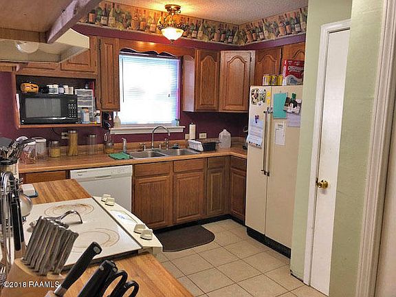 4th image of 105 Headland Cir