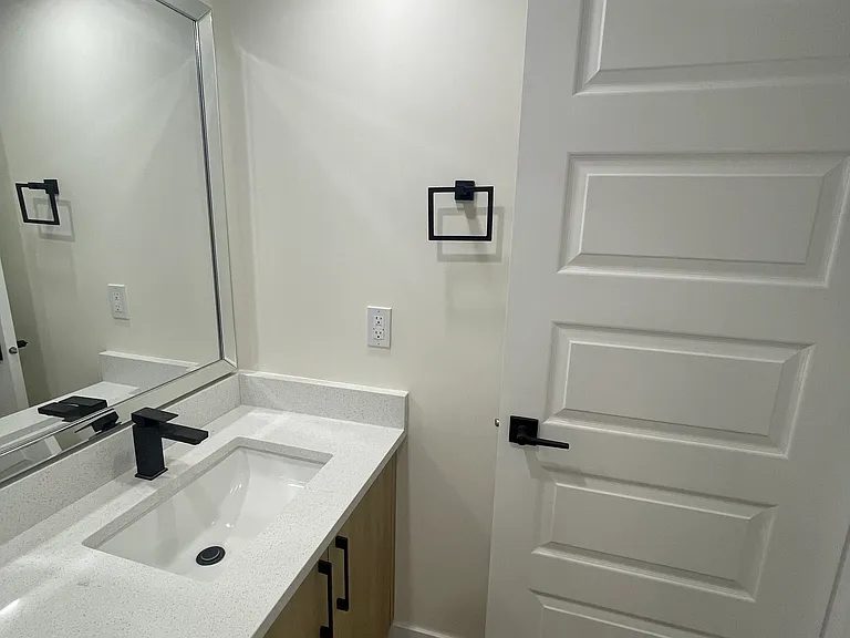 404 Lewiston Lndg NE #1 — Photo 14