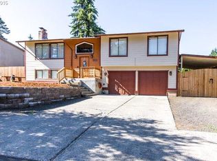 39470 Barker Ct, Sandy, OR 97055