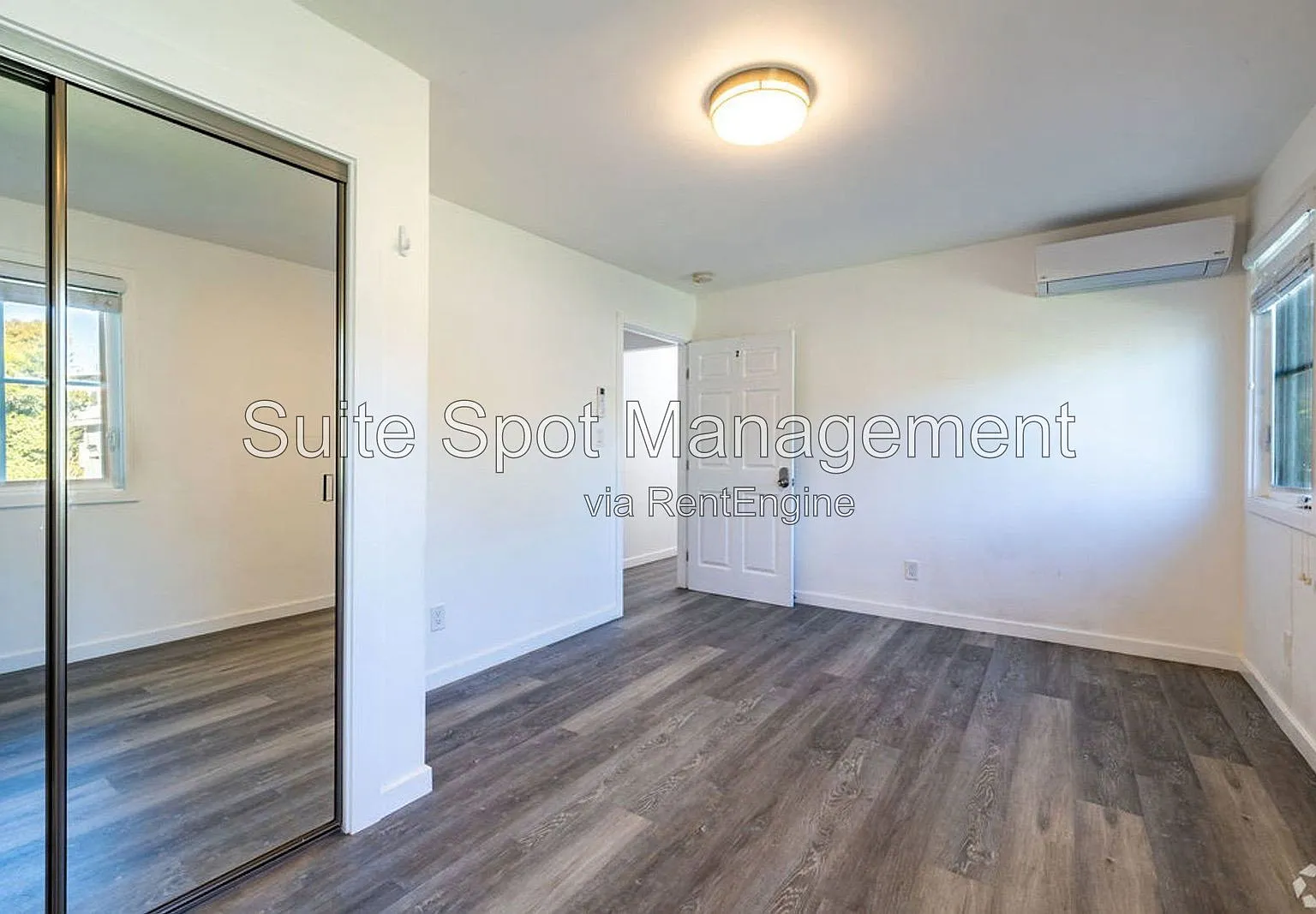 Studio, $1,800 — Photo 3