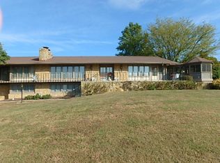 3842 27th St, Grantville, KS 66429