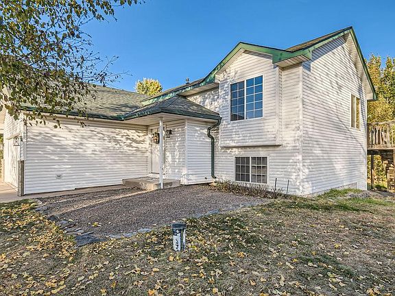 2nd image of 40375 Grizzly Ln