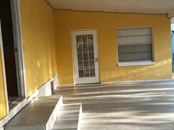 3rd image of 345 S Hart Blvd