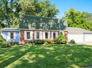 4007 Hedwig Dr, Fort Wayne, IN 46815