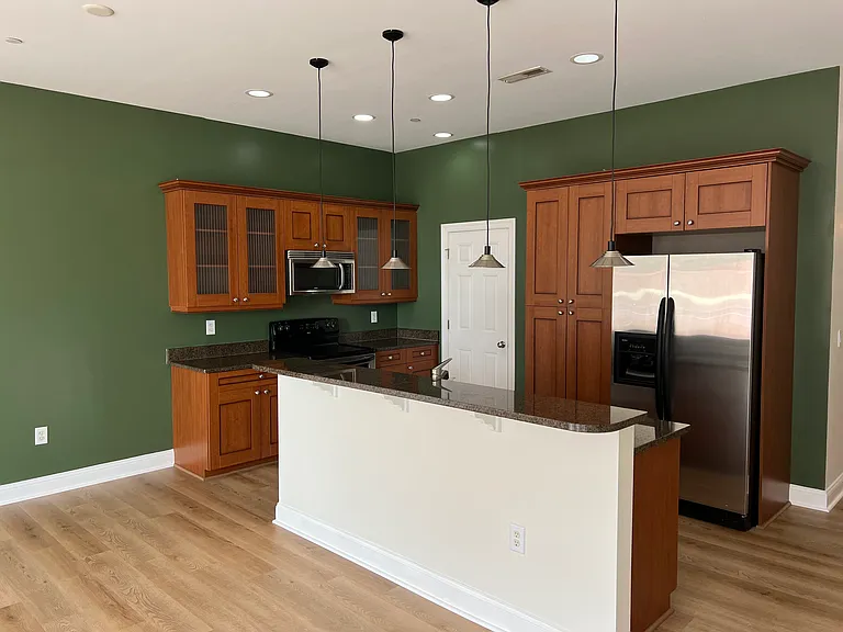 360 S Elm St #103 — Photo 4