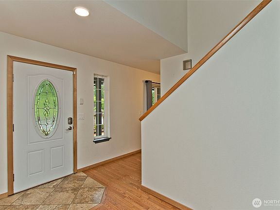 5th image of 408 Cross Creek Ct