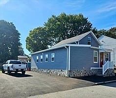 1st image of 495 Chicago St