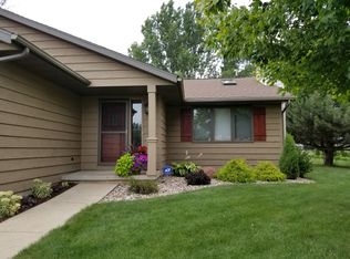 2742 Mourning Dove Dr, Cottage Grove, WI 53527