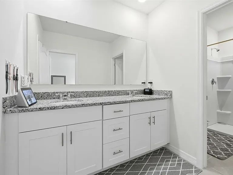 1503 Isleta Loop — Photo 12