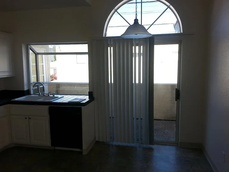 2060 Garnet Ave — Photo 4
