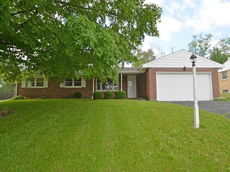 1st image of 301 E Roger Dr