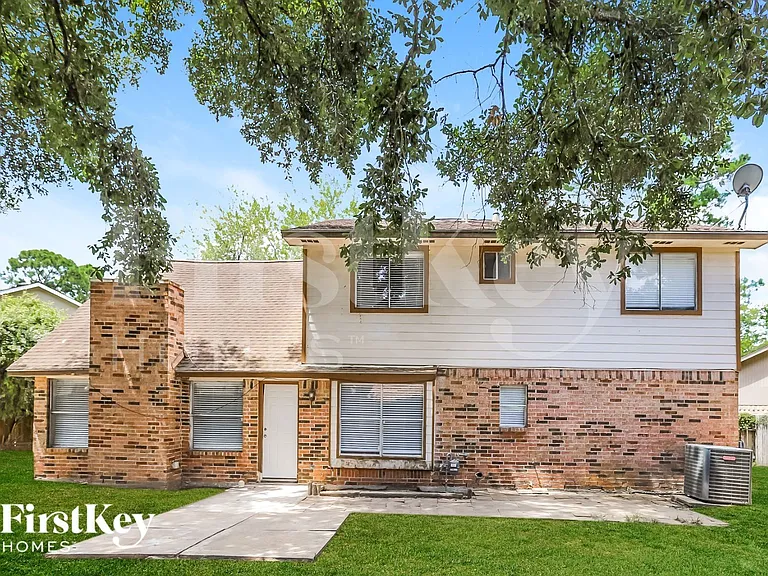 20239 Misty Pines Dr — Photo 15
