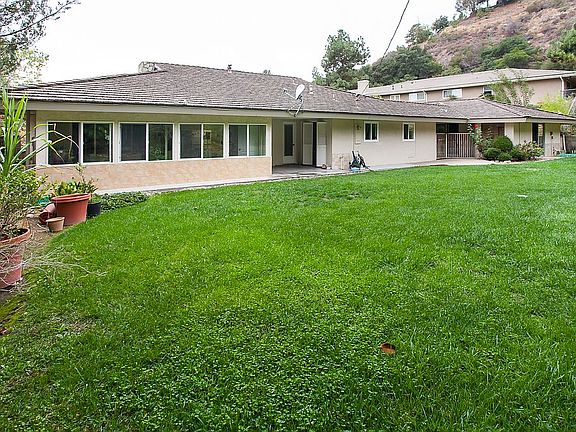 4th image of 247 Hillgreen Pl