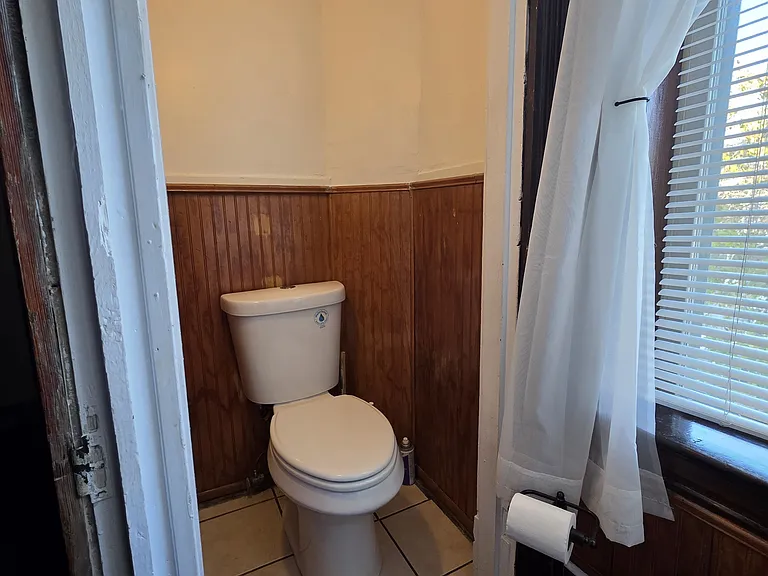 3140 Woodburn Ave — Photo 17