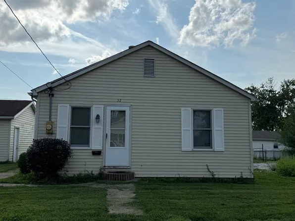 32 Ray St, Cottage Hills, IL 62018